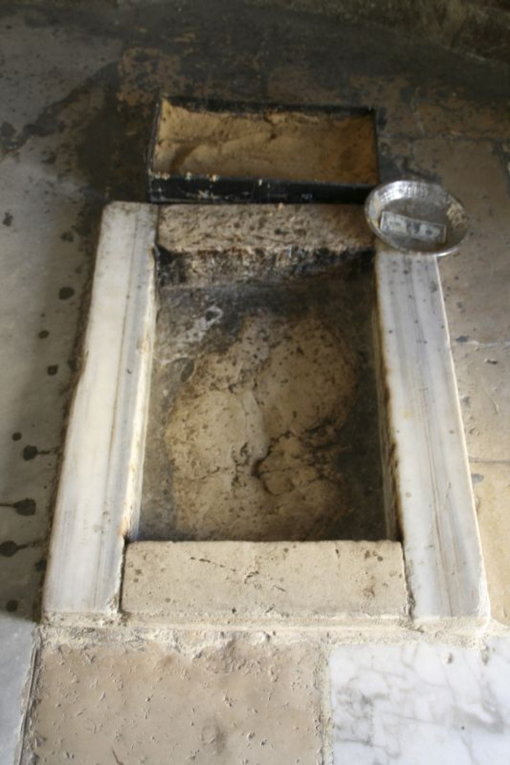 The Mosque of the Ascension, with a footprint on the floor said to be the footprint of Jesus.